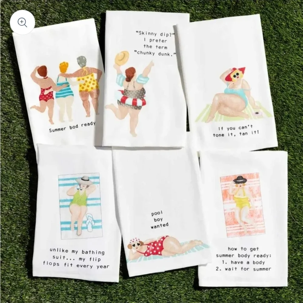 Mudd Funny Hand Towel Retro with Colorful Swimsuit Design 
